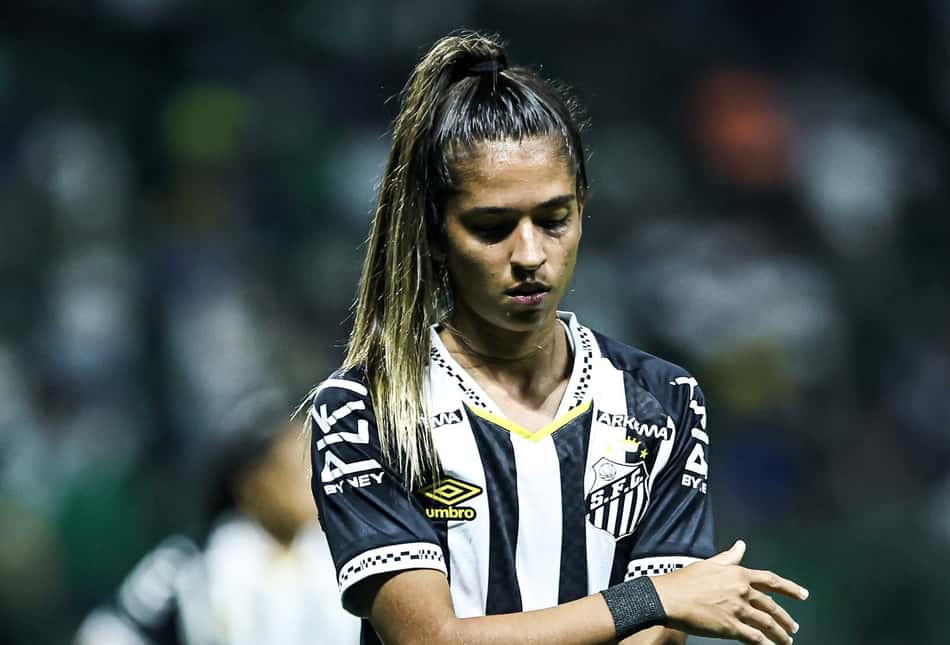 Eudimilla em partida pelo Santos