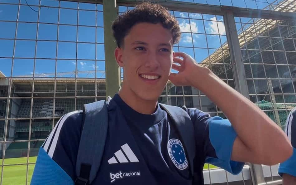 Joia do Cruzeiro revela apoio de Matheus Pereira: 'Me colocou debaixo do braço'
