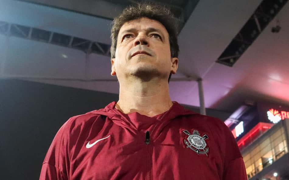 Diniz admite chance de perder jogadores e torce por permanência de Memphis: 'Decisivo'
