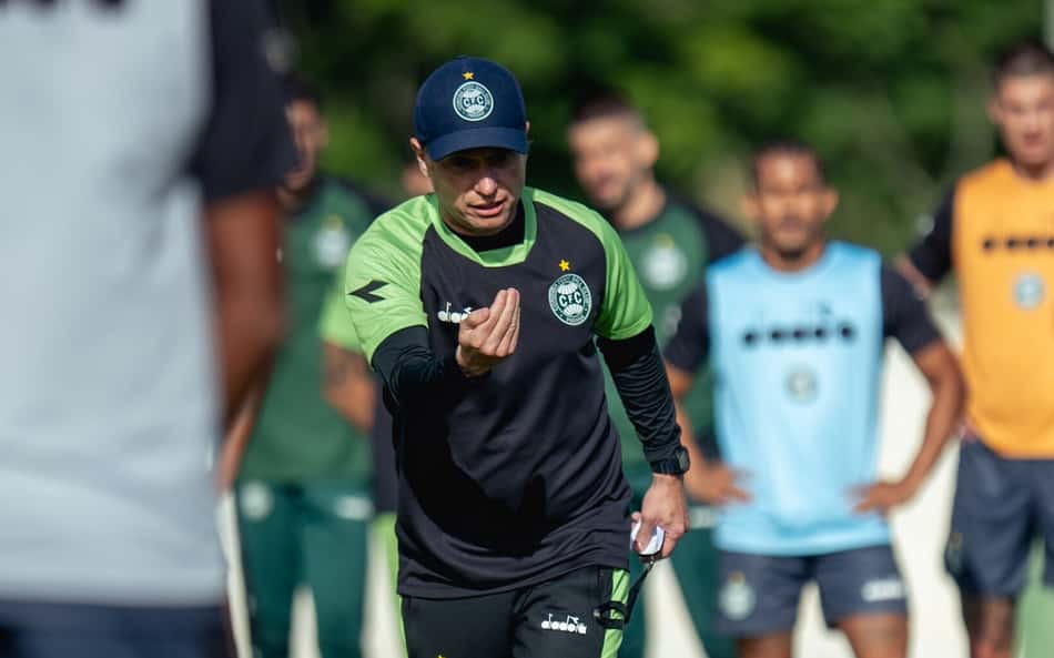 Vasco não chega a acordo com o Coritiba, e negócio por Seabra esfria