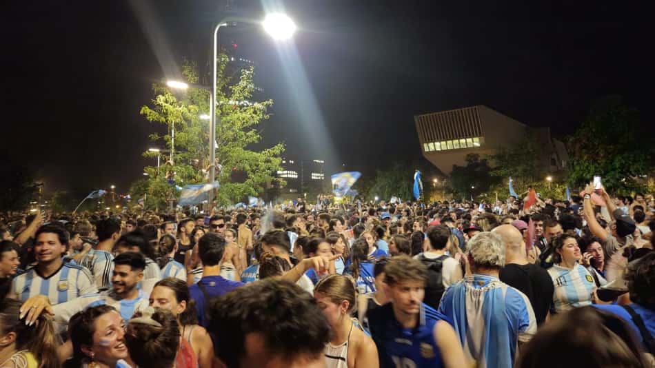 Festa dos argentinos na cidade de Barcelona, no bairro de Glóries.