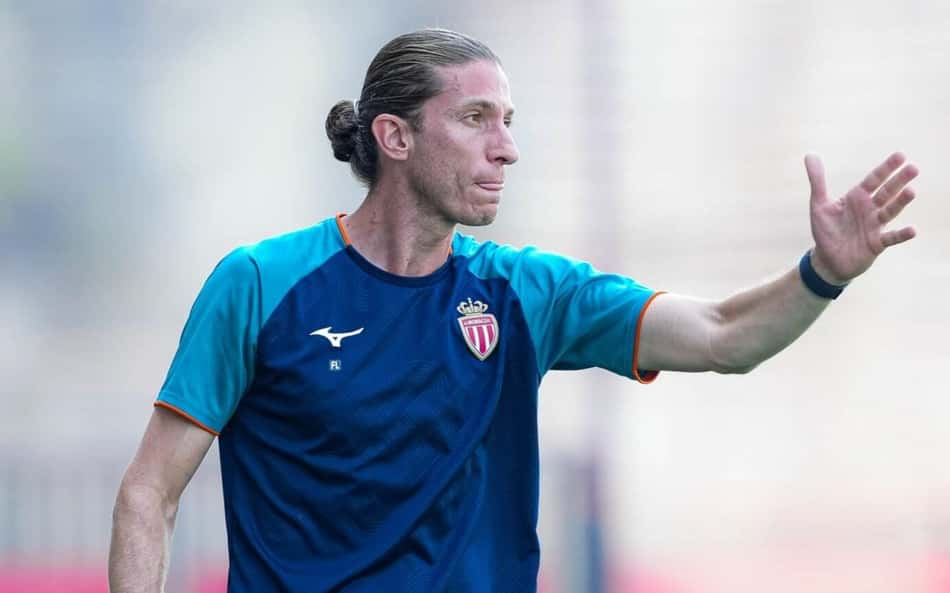 Filipe Luis comanda treino do Monaco na pré-temporada