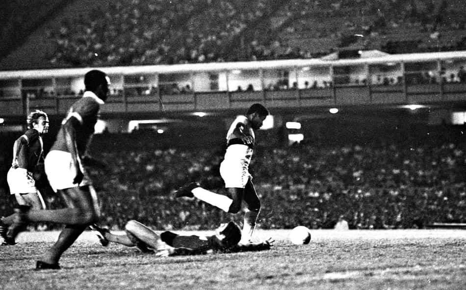 Flamengo defende invencibilidade histórica diante do Benfica; veja retrospecto