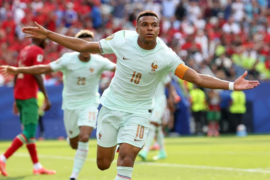 Mbappé comemorando seu oitavo gol na Copa do Mundo 2026