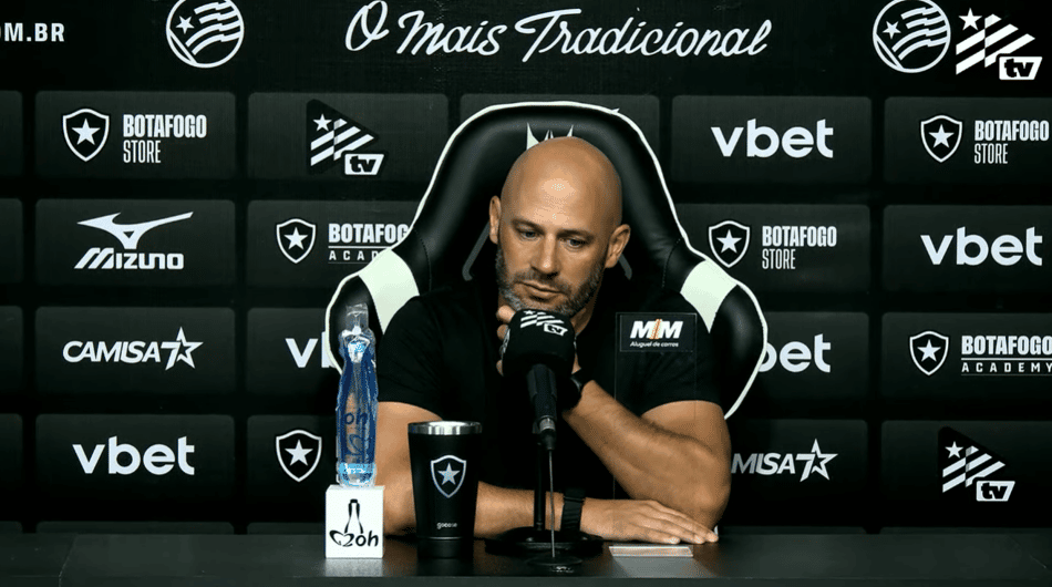Franclin Carvalho em entrevista após a vitória do Botafogo sobre o Santos no Brasileirão