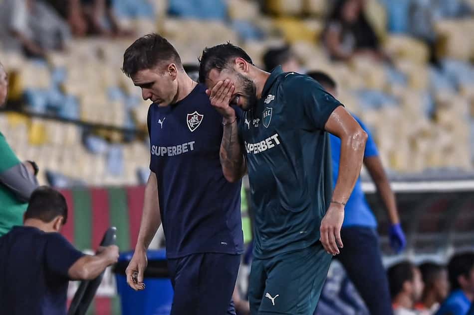 Freytes deixa Fluminense x Bahia lesionado ainda no primeiro tempo