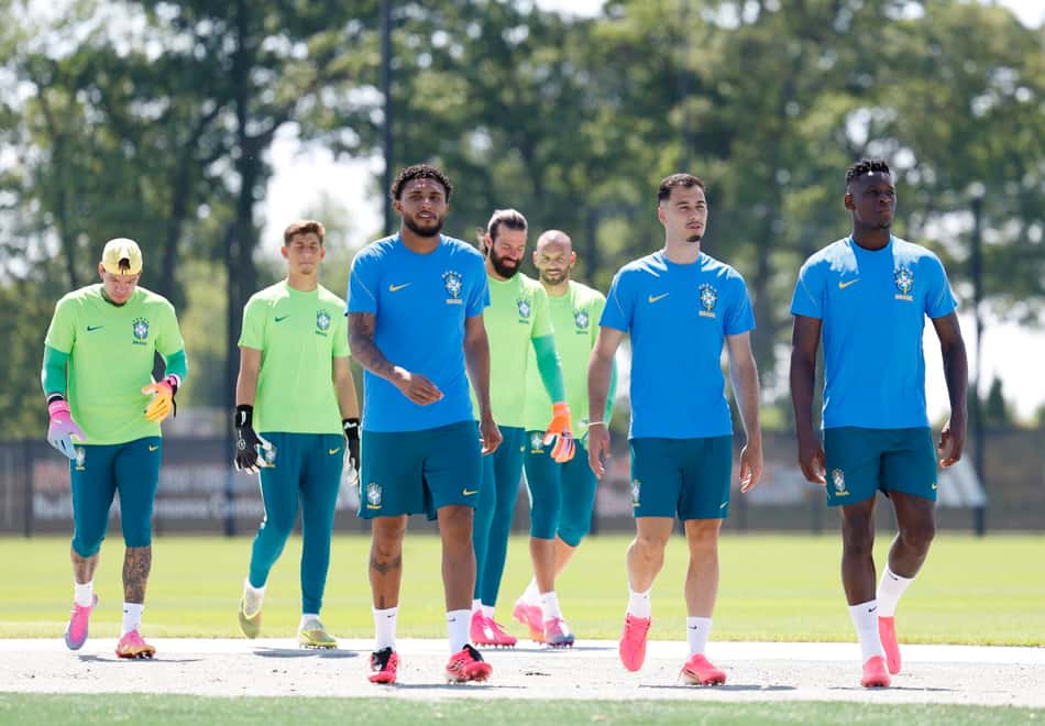 Gabriel Martinelli durante o treino da Seleção nos EUA