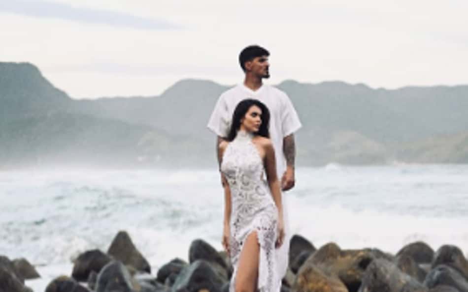 Durante seu casamento, Gabriel Medina anuncia gravidez de sua esposa (Foto: Reprodução/Instagram)