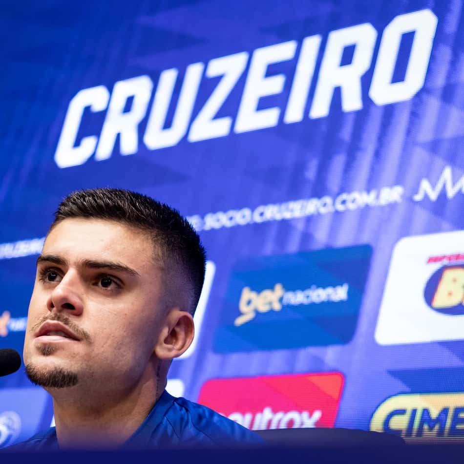 Gabriel Pec é apresentado pelo Cruzeiro (2)