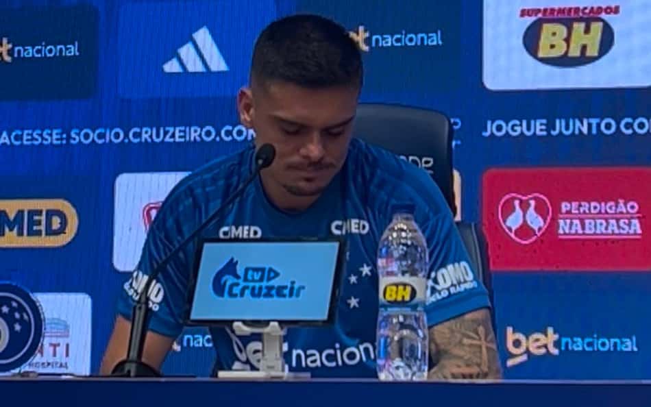 Gabriel Pec se emociona com vídeo de Gui em apresentação no Cruzeiro; assista