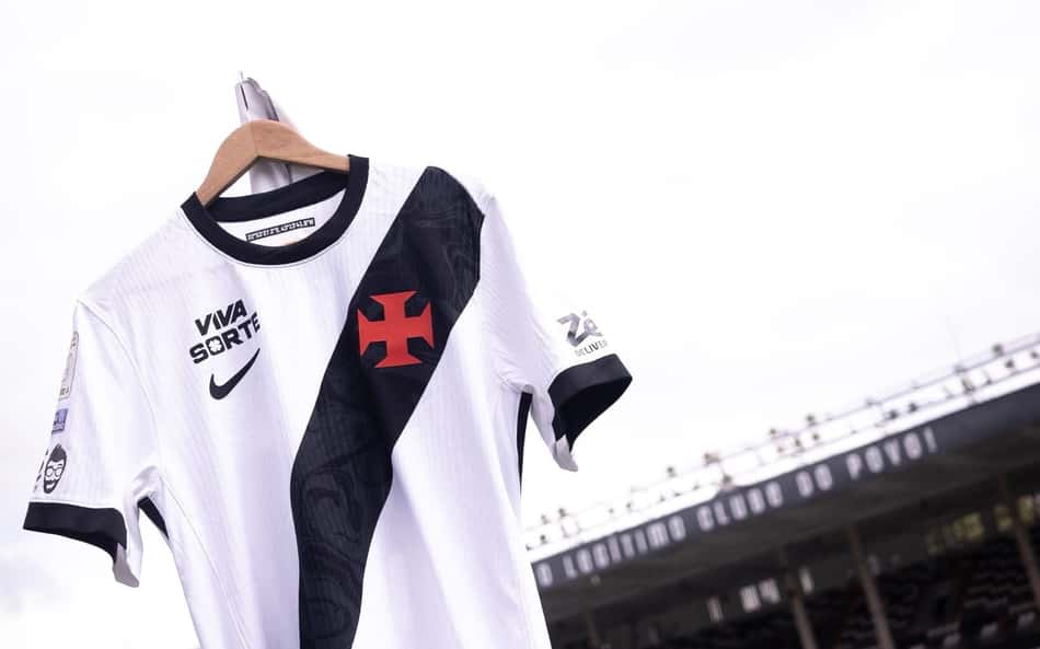 Camisa do Vasco em São Januário (Foto: Matheus Lima/Vasco)