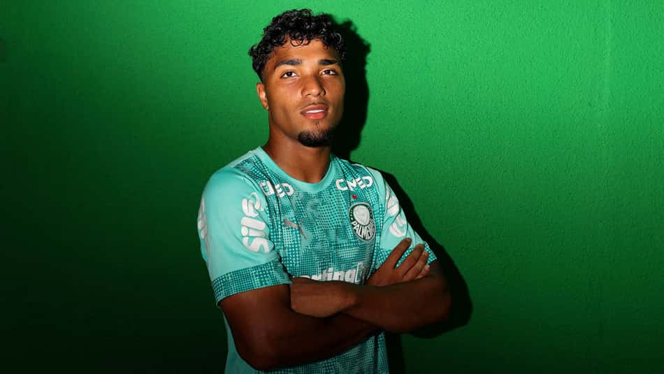 Heittor fez sua estreia pelo profissional do Palmeiras