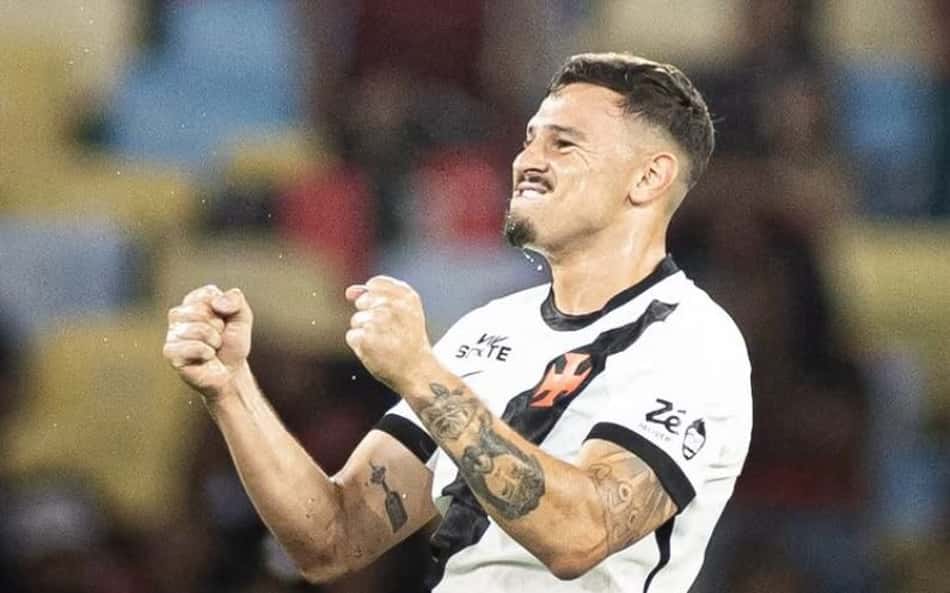 Hugo Moura encaminha sua saída do Vasco para o futebol saudita