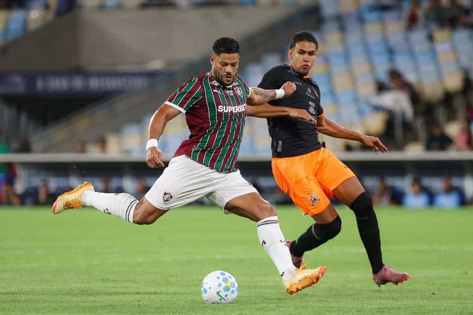Hulk em ação em Fluminense x Nova Iguaçu