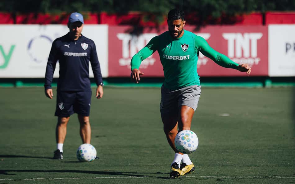Escalação do Fluminense: Hulk começa de titular, John Kennedy fica no banco