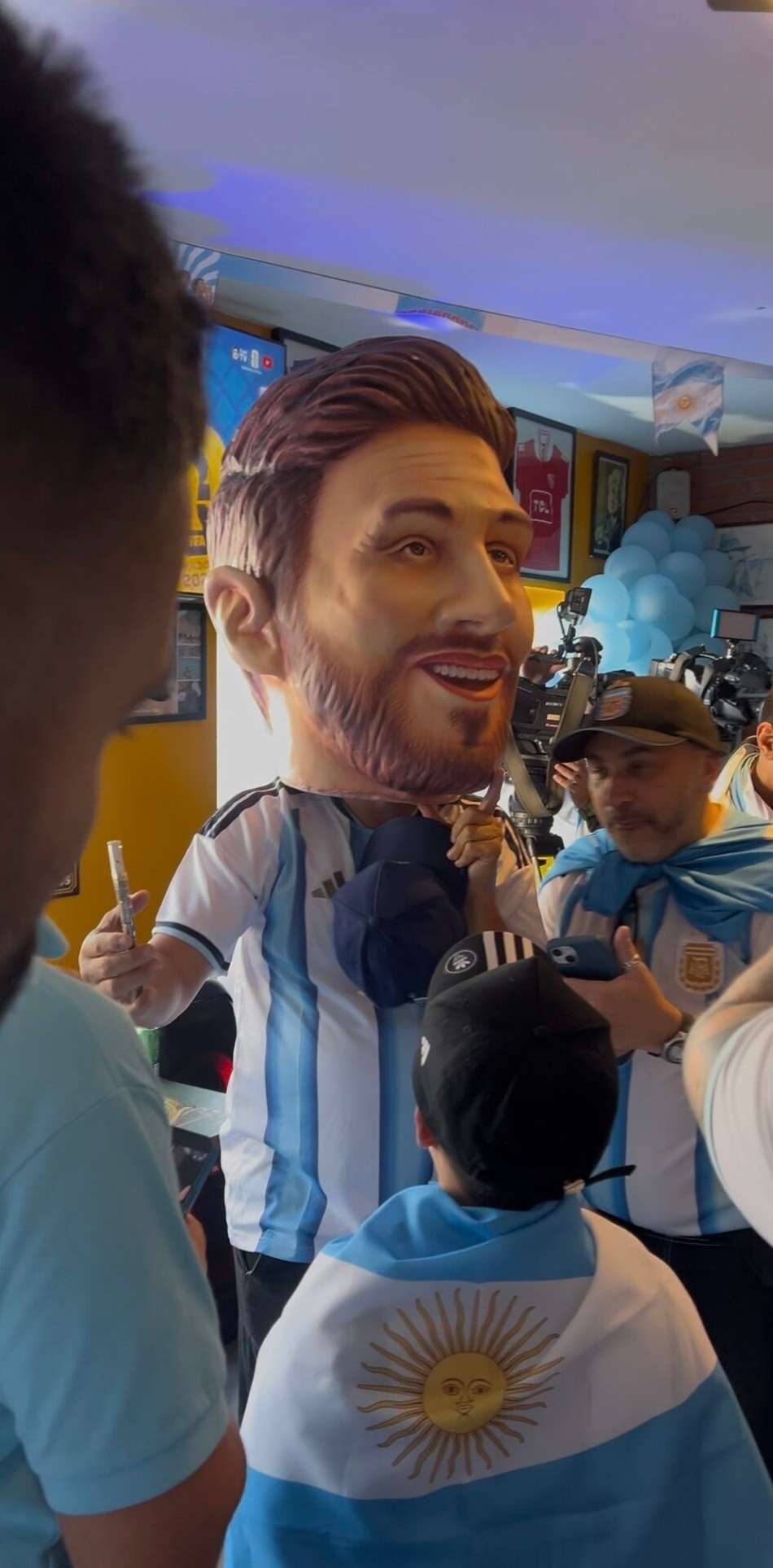 Torcedores se reúnem em bar da Mooca para assistir aos jogos da Argentina