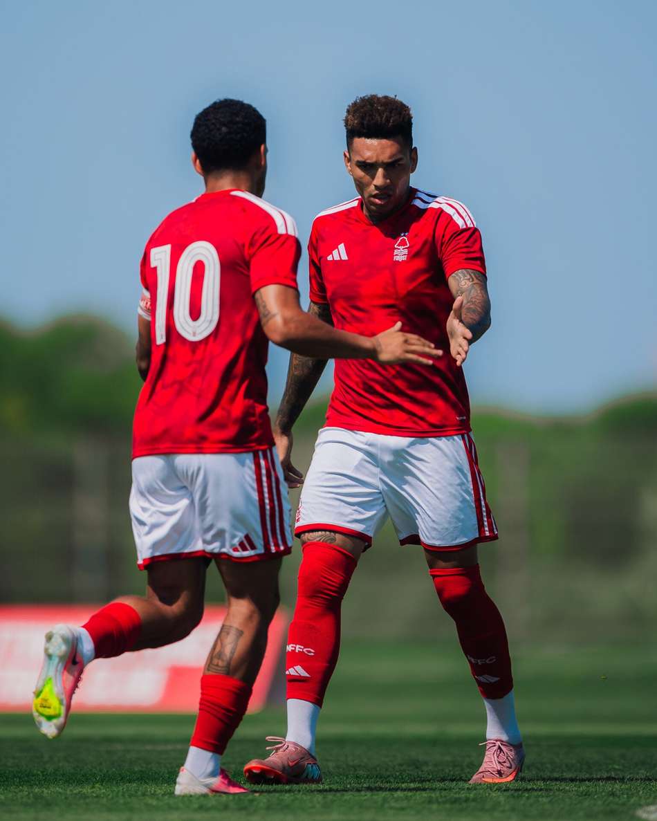 Igor Jesus em ação pelo Nottingham Forest