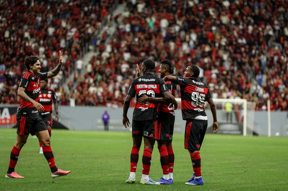 Jogadores do Flamengo comemorando