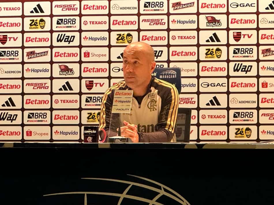 Leonardo Jardim durante entrevista coletiva após empate entre Flamengo e São Paulo