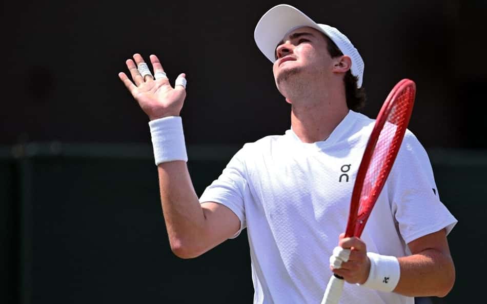 João Fonseca é dominado e se despede na terceira rodada de Wimbledon