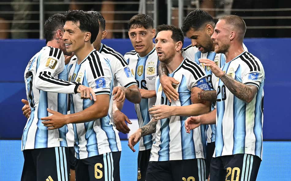 Jogador do Cruzeiro exalta campanha da Argentina na Copa do Mundo: 'Todos curtem'