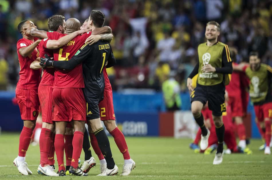 Jogadores da Bélgica comemoram classificação da equipe - Partida entre Brasil e Bélgica