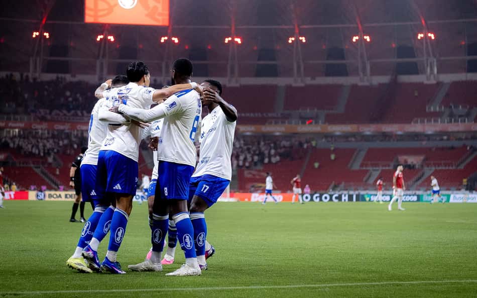 Jogadores do Cruzeiro comemorando