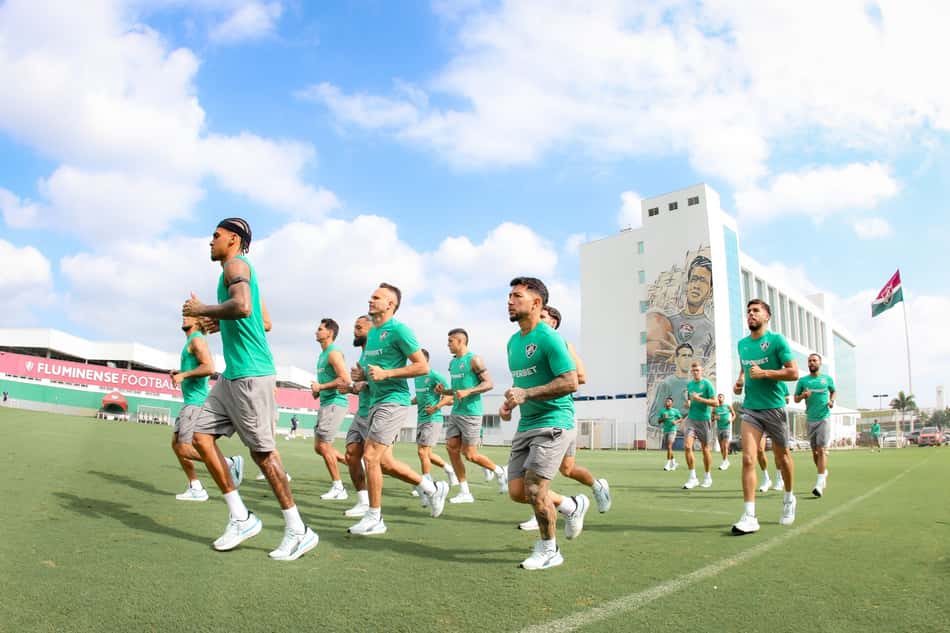 Jogadores do Fluminense em trabalho regenerativo no CT