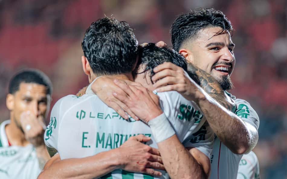 Jogadores do Palmeiras celebram goleada sobre o Vitória