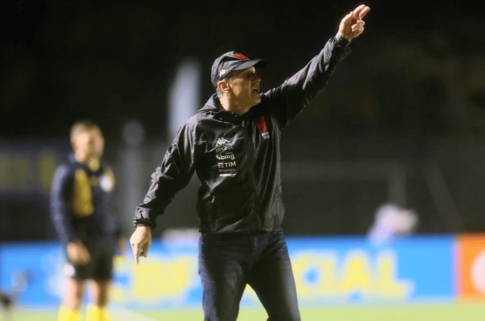 Jorginho no comando do Vasco em São Januário