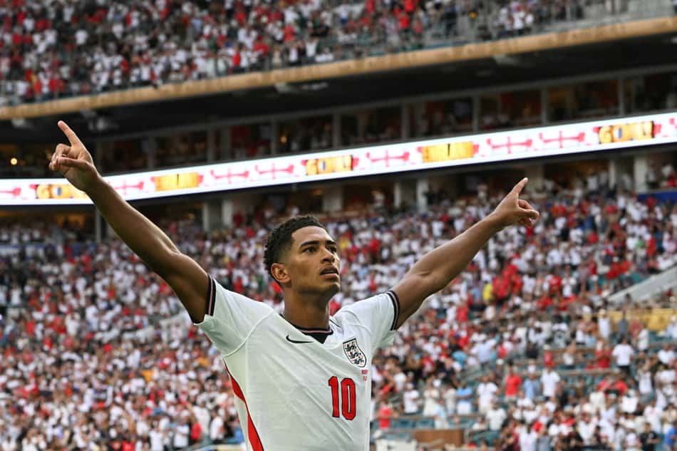Jude Bellingham comemora seu segundo gol em Noruega x Inglaterra pela Copa do Mundo de 2026