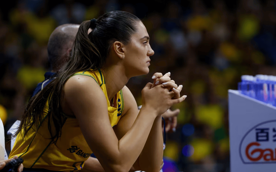 O fantasma do LCA: lesão de Júlia Kudiess assombra o vôlei feminino