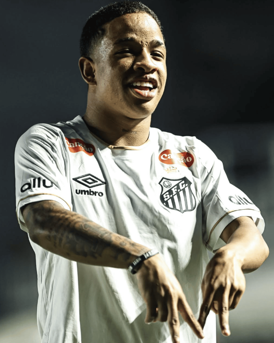 Kaio Canga abriu o placar na vitória do Santos sobre o Vasco sub-20 na Vila Belmiro