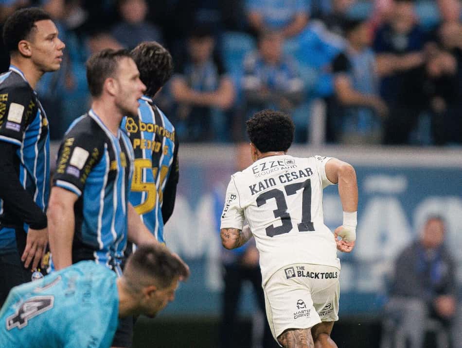 Kaio César marcou um dos gols do Corinthians em cima do Grêmio, pelo Brasileirão