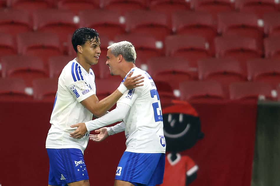 Kaio Jorge em comemoração de gol durante Internacional x Cruzeiro