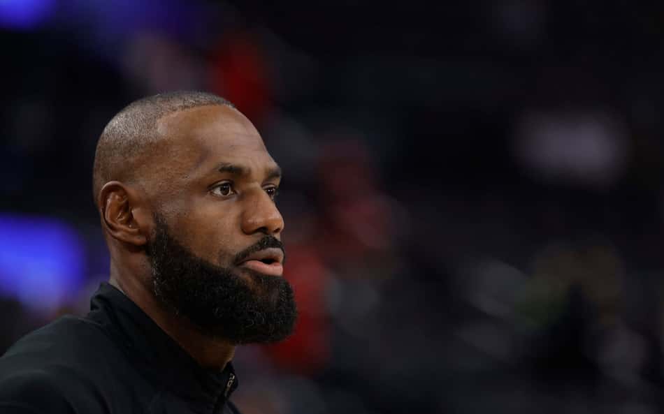 Lebron James no Los Angeles Clippers x Los Angeles Lakers (Foto; RONALD MARTINEZ / GETTY IMAGES NORTH AMERICA / Getty Images via AFP)
