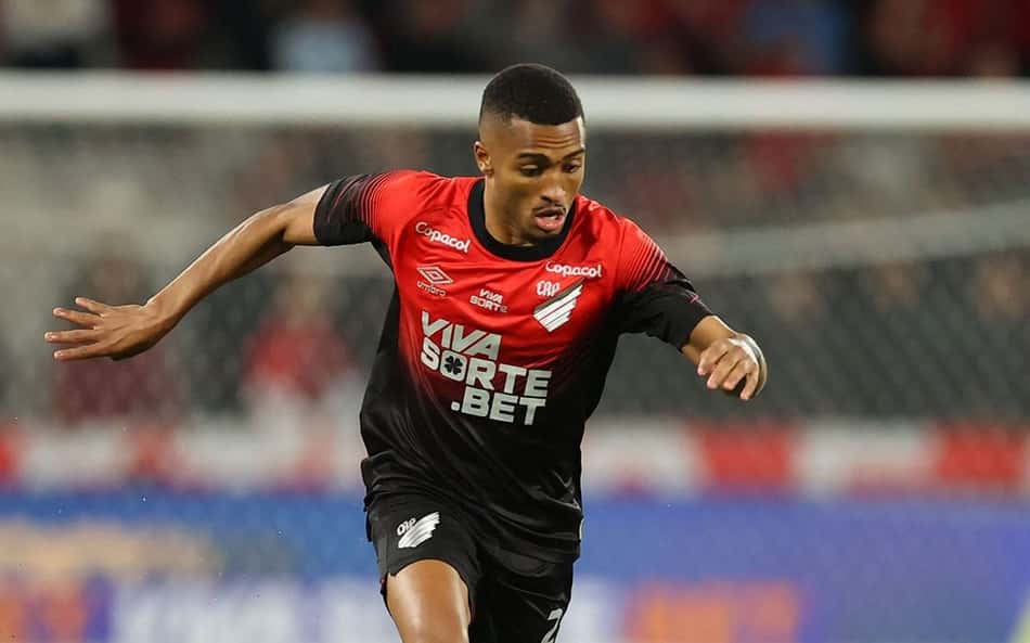 Veja gol em Athletico-PR x Internacional: Leozinho abre placar para Furacão