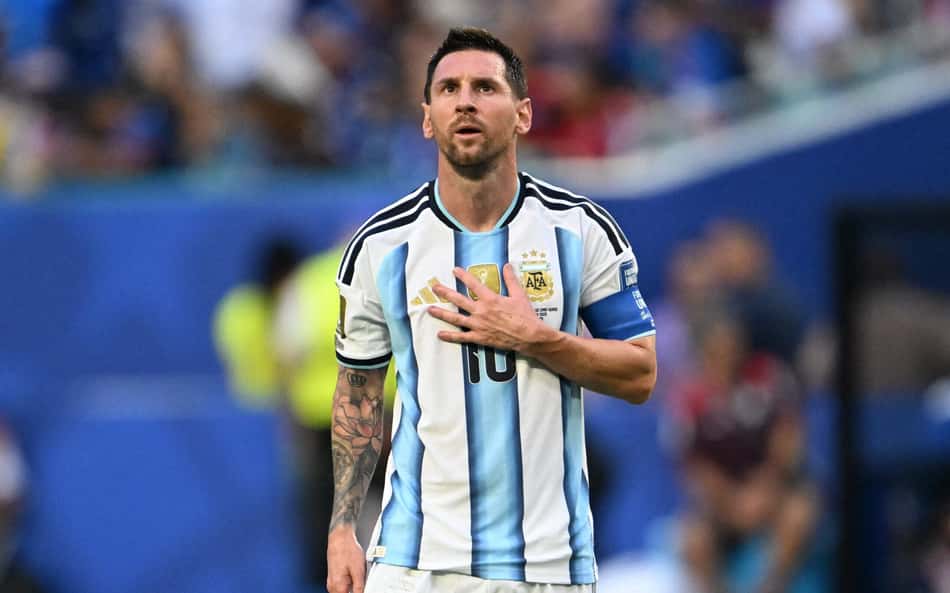 Messi pode assumir liderança na artilharia durante confronto decisivo (Foto: Roberto Schmidt/AFP)