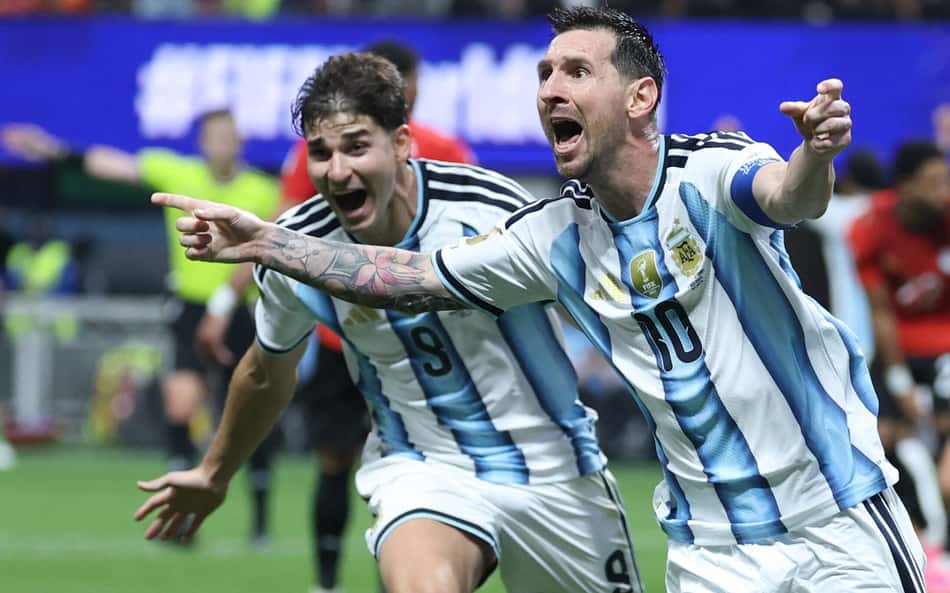 Messi iguala Pelé, supera Maradona e quebra recordes na Copa do Mundo