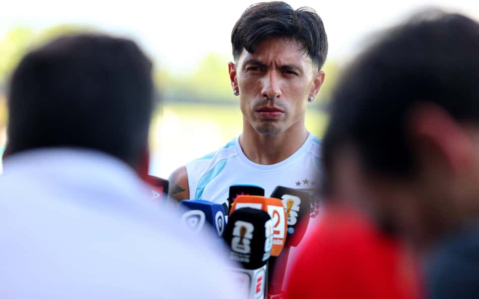 Lisandro Martínez cobra elenco da Argentina após sustos na Copa do Mundo