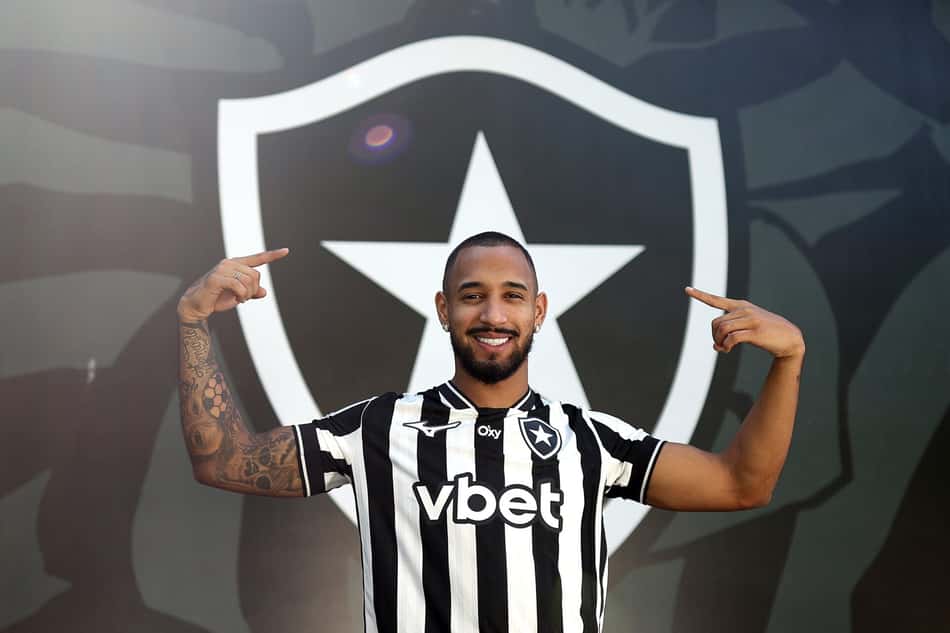 Lucas Monzón é o novo reforço para a zaga do Botafogo