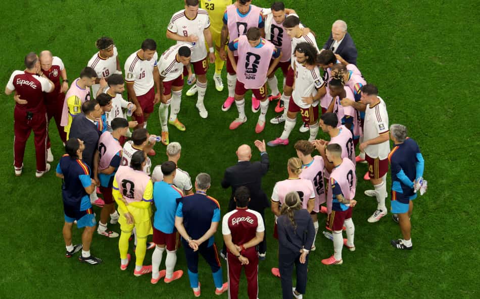 De la Fuente se destaca com escolhas e controle da Espanha na Copa do Mundo