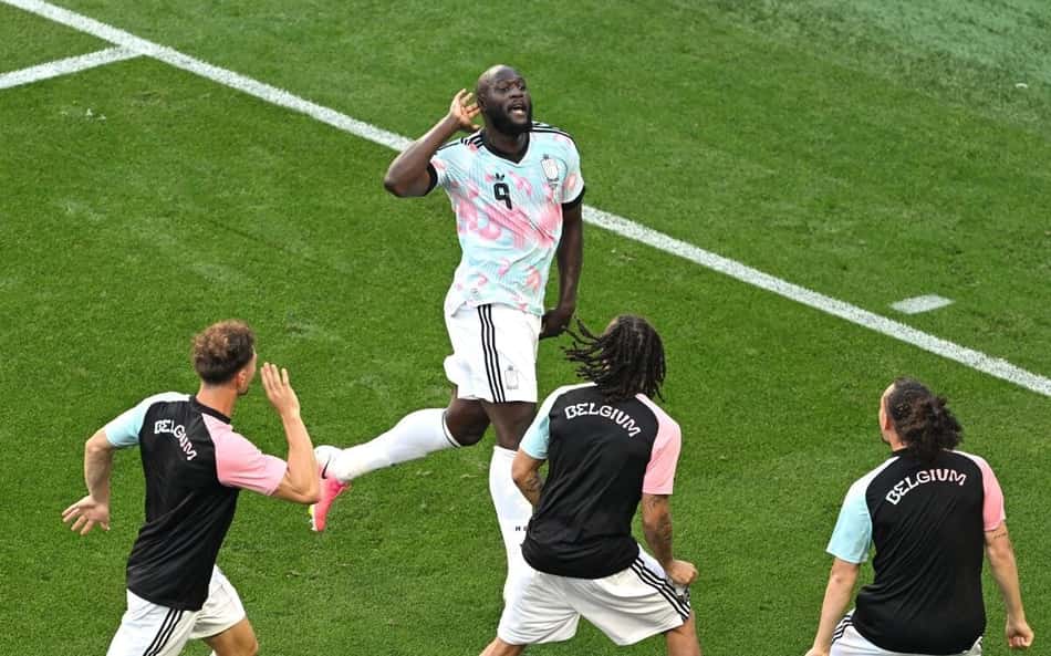 Lukaku em comemoração do quarto gol da vitória da Bélgica em cima dos Estados Unidos
