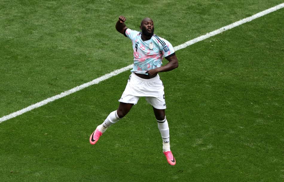 Lukaku comemora gol da Bélgica contra Senegal na Copa do Mundo