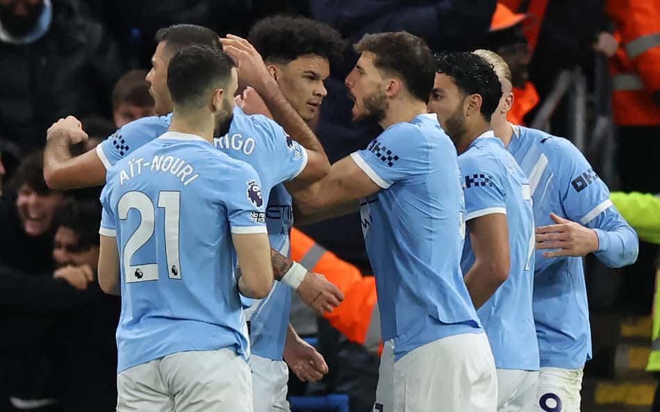 Alvo do Real Madrid, astro renova com City até 2031