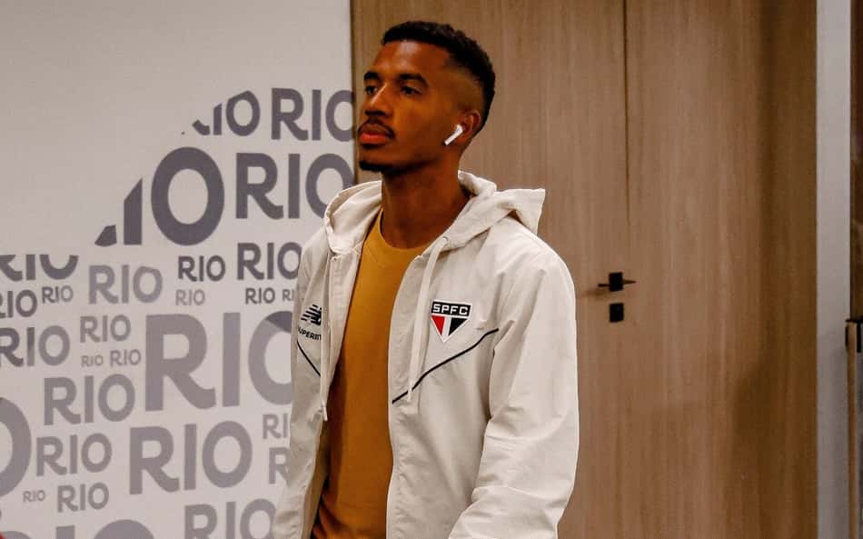 Marcos Antonio com a camisa do São Paulo