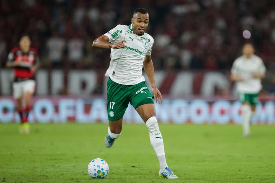Marlon Freitas em ação em Palmeiras x Flamengo
