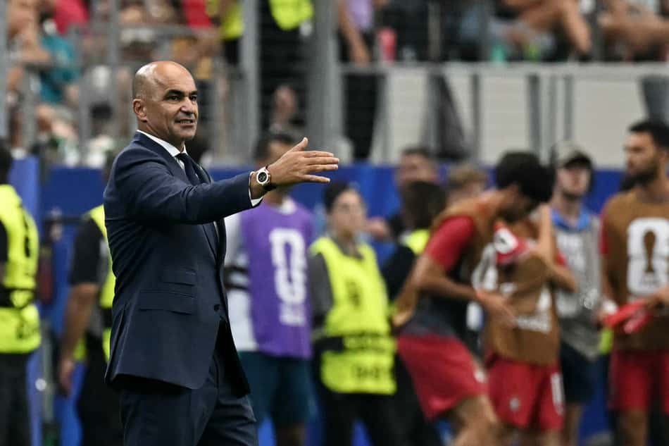 Martínez na beira do gramado