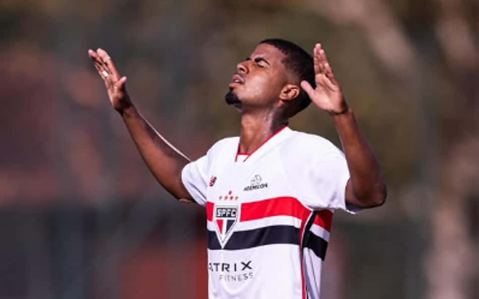 Matheus Ferreira pelo São Paulo