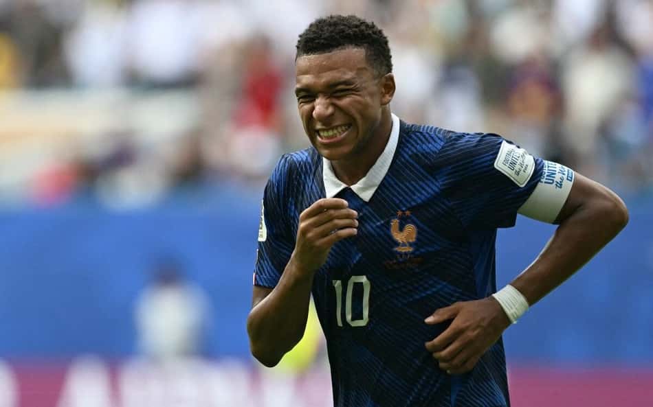 Atuação de Mbappé vira assunto em França x Inglaterra: 'Sacanagem'